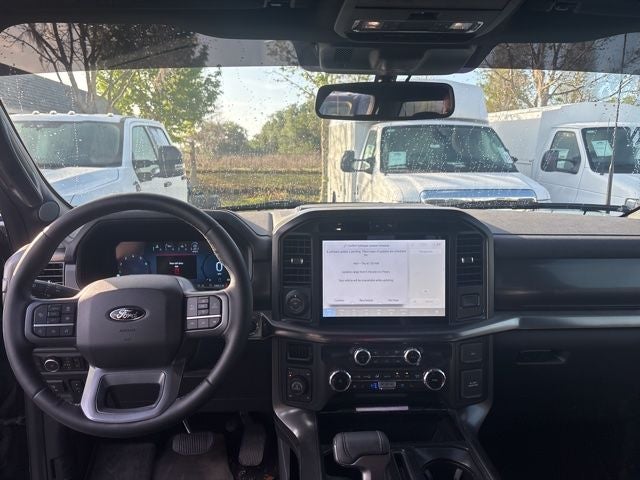 2025 Ford F-150 Lariat 5.0 V-8