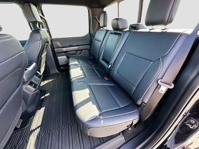 2025 Ford F-150 Lariat 5.0 V-8