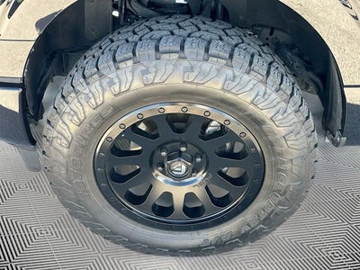 2025 Ford F-150 Lariat 5.0 V-8