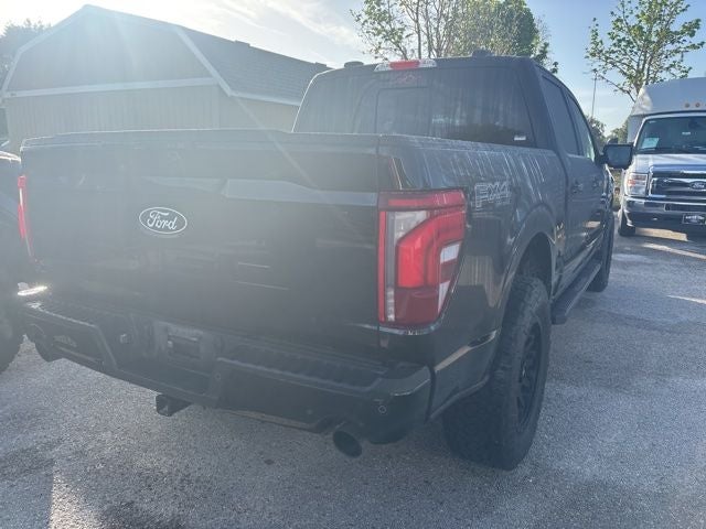 2025 Ford F-150 Lariat 5.0 V-8