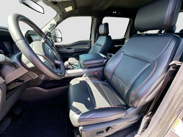2025 Ford F-150 Lariat 5.0 V8