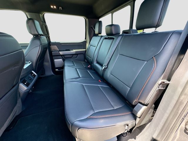 2025 Ford F-150 Lariat 5.0 V8