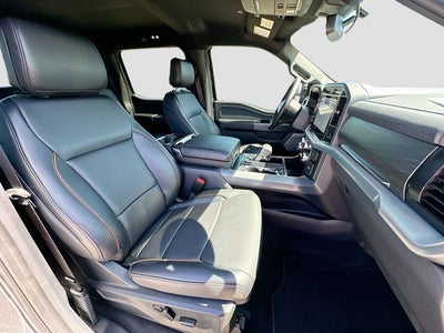 2025 Ford F-150 Lariat 5.0 V8