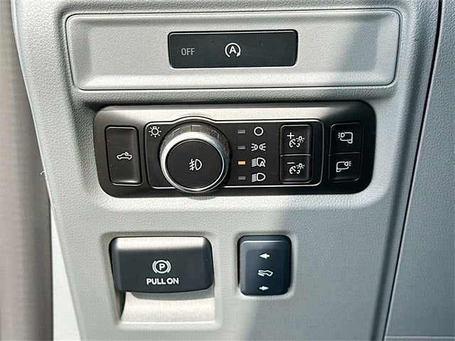 2025 Ford F-150 Lariat 5.0 V8