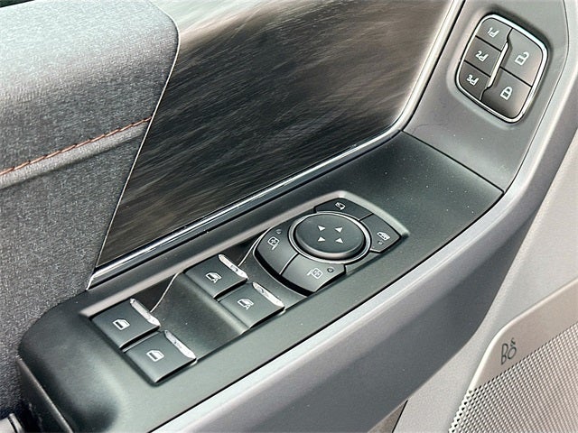 2025 Ford F-150 Lariat 5.0 V8