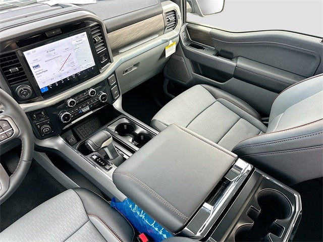 2025 Ford F-150 Lariat 5.0 V8