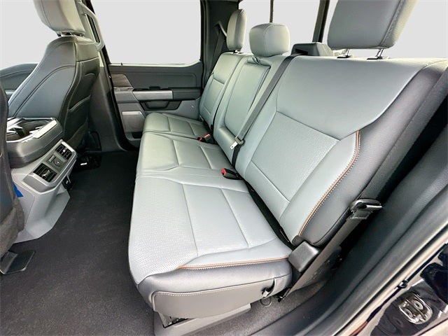 2025 Ford F-150 Lariat 5.0 V8