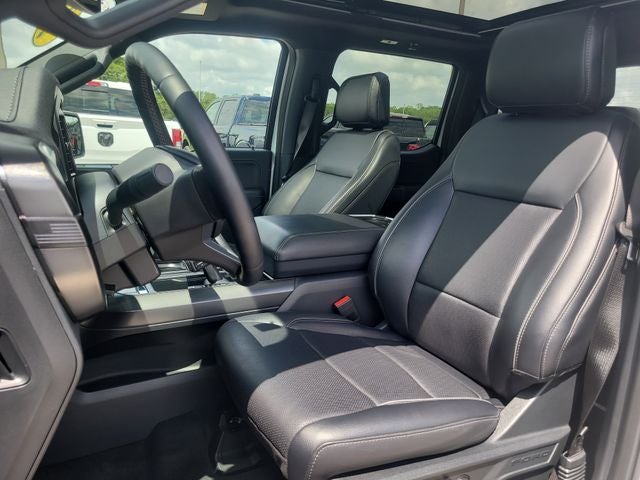 2025 Ford F-150 Lariat 5.0 V8