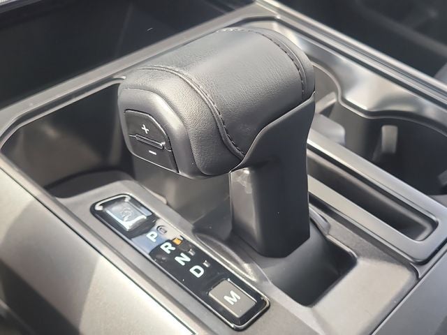 2025 Ford F-150 Lariat 5.0 V8