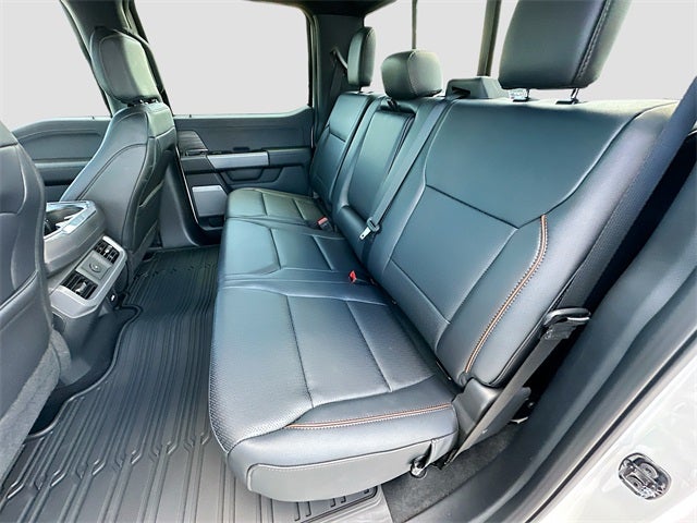 2025 Ford F-150 Lariat 4WD SUPERCREW