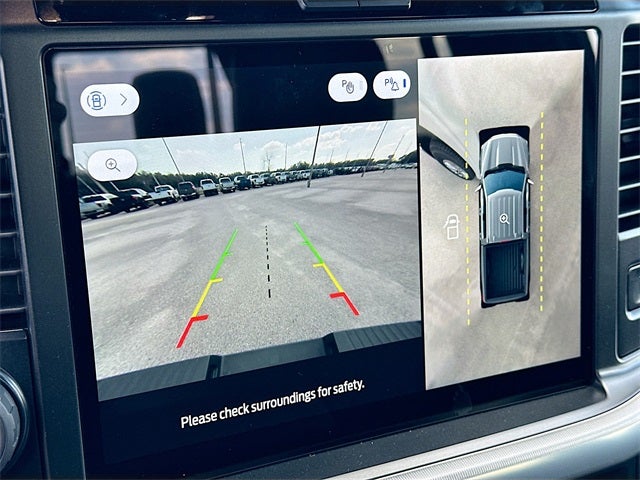 2025 Ford F-150 Lariat 4WD SUPERCREW