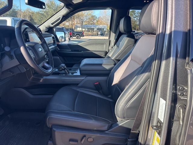 2025 Ford F-150 Lariat 5.0 V8