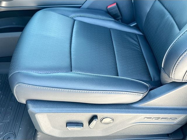 2026 Ford F-150 Lariat 4WD SUPERCREW