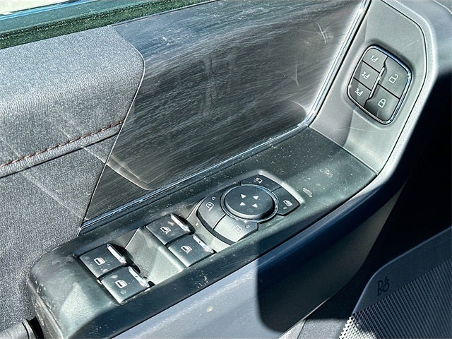 2025 Ford F-150 Lariat 4WD SUPERCREW