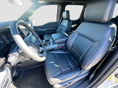 2025 Ford F-150 Lariat 4WD SUPERCREW
