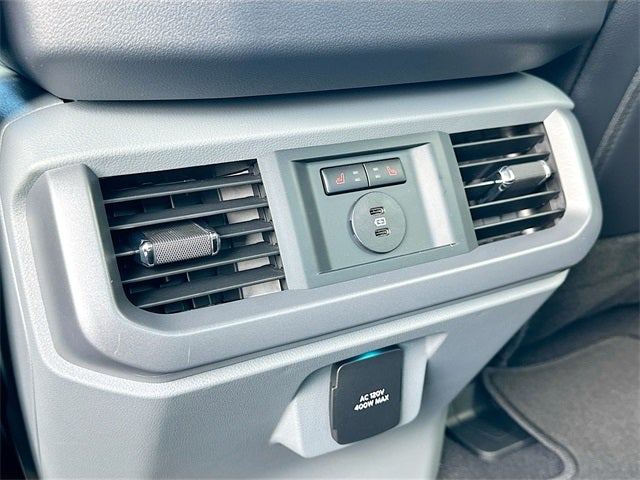 2025 Ford F-150 Lariat 4WD SUPERCREW