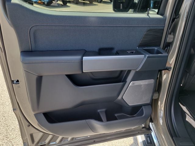 2026 Ford F-150 Lariat 4WD SUPERCREW