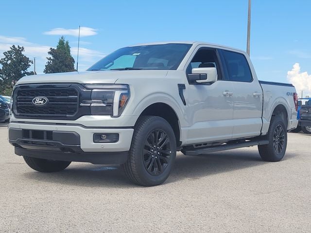 2026 Ford F-150 Lariat 4WD SUPERCREW