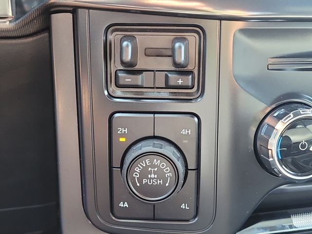 2026 Ford F-150 Lariat 4WD SUPERCREW