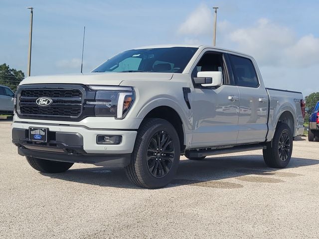 2026 Ford F-150 Lariat 4WD SUPERCREW