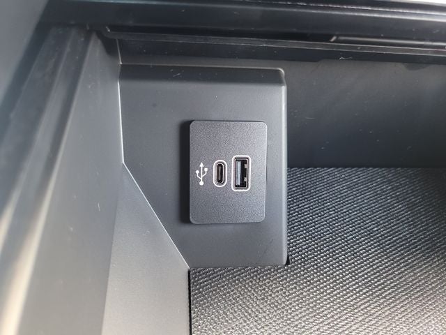 2026 Ford F-150 Lariat 4WD SUPERCREW