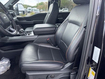 2025 Ford F-150 Lariat 3.5 ECOBOOST