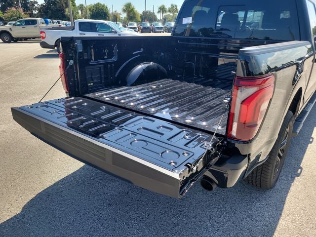 2026 Ford F-150 Lariat 4WD SUPERCREW