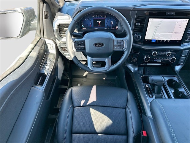 2025 Ford F-150 Lariat 4WD SUPERCREW