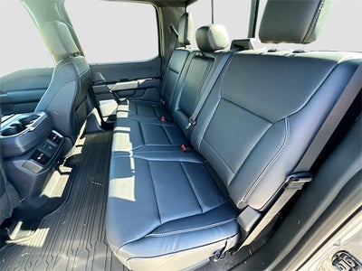 2025 Ford F-150 Lariat 4WD SUPERCREW