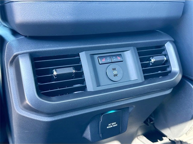 2025 Ford F-150 Lariat 4WD SUPERCREW