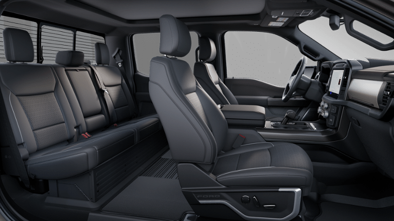 2025 Ford F-150 Lariat 4WD SUPERCREW