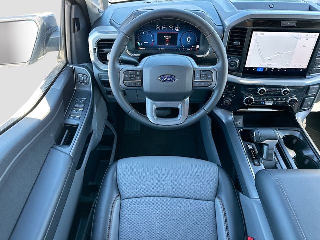2025 Ford F-150 Lariat 4WD SUPERCREW