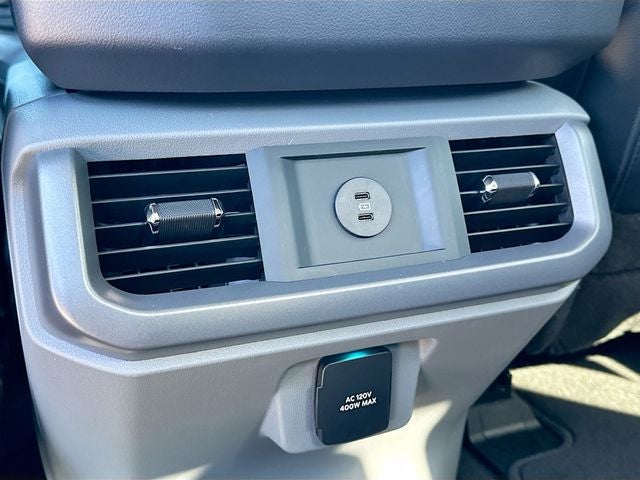 2025 Ford F-150 Lariat 4WD SUPERCREW