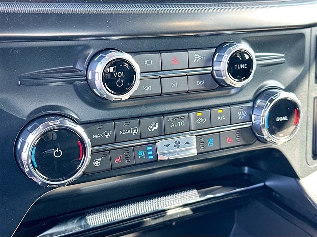 2025 Ford F-150 Lariat 4WD SUPERCREW LIFTED / WHEELS & TIRES