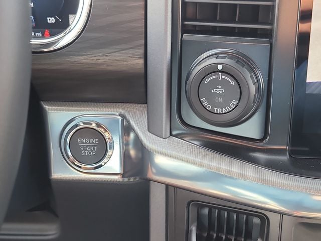 2026 Ford F-150 Lariat 4WD SUPERCREW