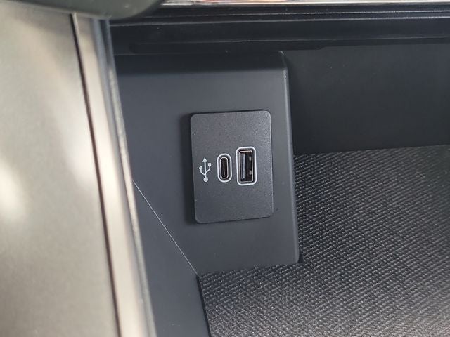 2026 Ford F-150 Lariat 4WD SUPERCREW