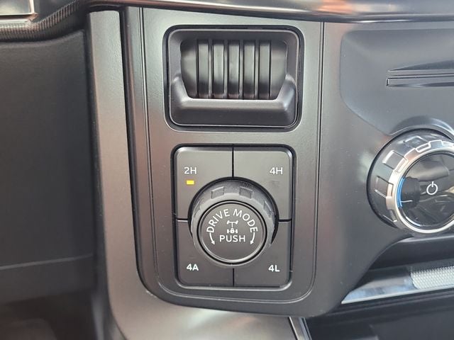 2026 Ford F-150 Lariat 4WD SUPERCREW