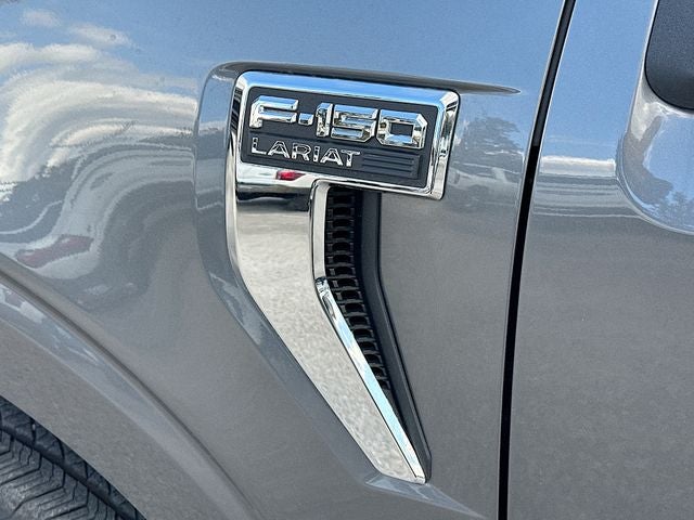 2025 Ford F-150 Lariat 4WD SUPERCREW