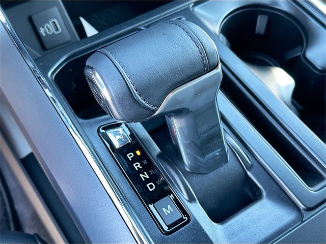 2025 Ford F-150 Lariat 4WD SUPERCREW