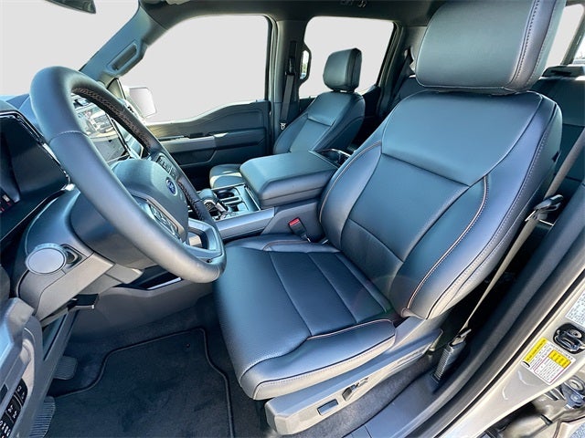 2025 Ford F-150 Lariat 4WD SUPERCREW