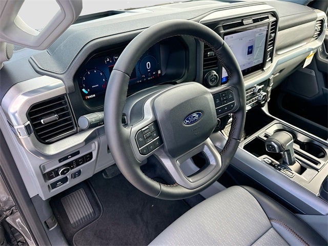 2025 Ford F-150 Lariat 4WD SUPERCREW