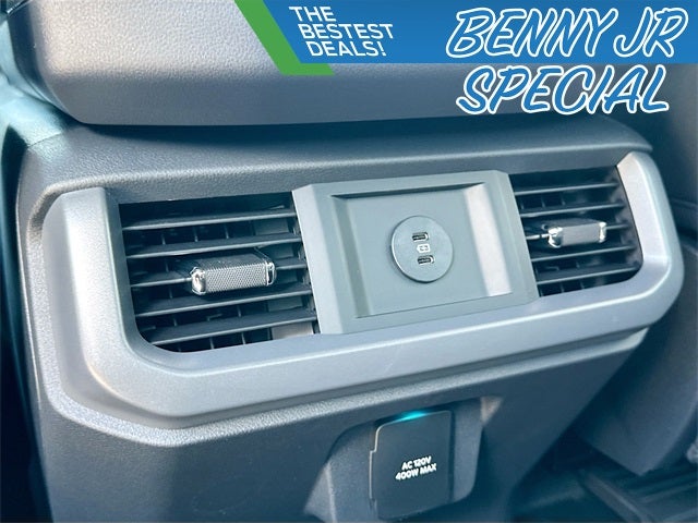 2025 Ford F-150 Lariat 4WD SUPERCREW