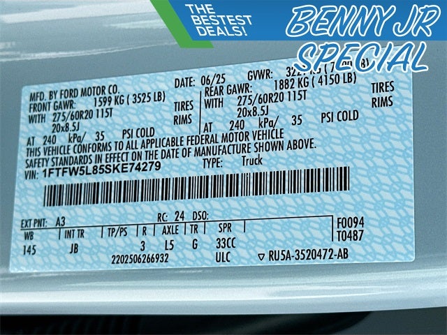 2025 Ford F-150 Lariat 4WD SUPERCREW