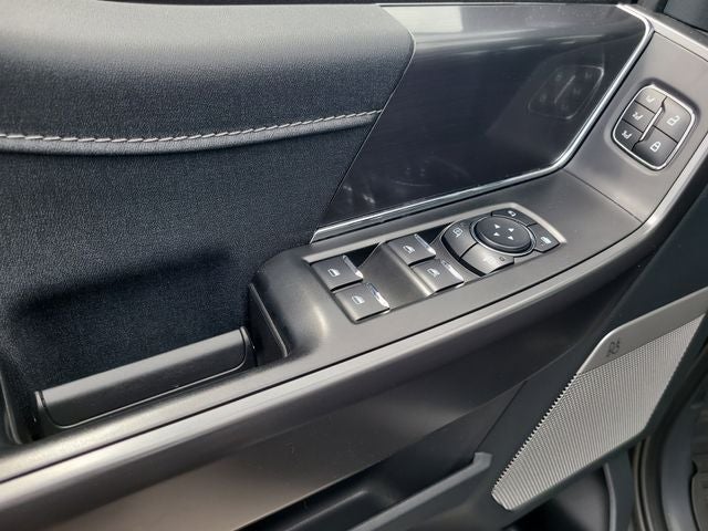 2025 Ford F-150 Lariat 3.5 ECOBOOST