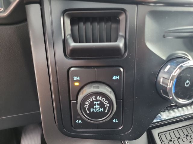 2026 Ford F-150 Lariat 4WD SUPERCREW