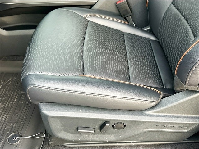 2025 Ford F-150 Lariat 4WD SUPERCREW