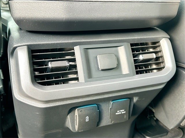 2025 Ford F-150 Lariat 4WD SUPERCREW