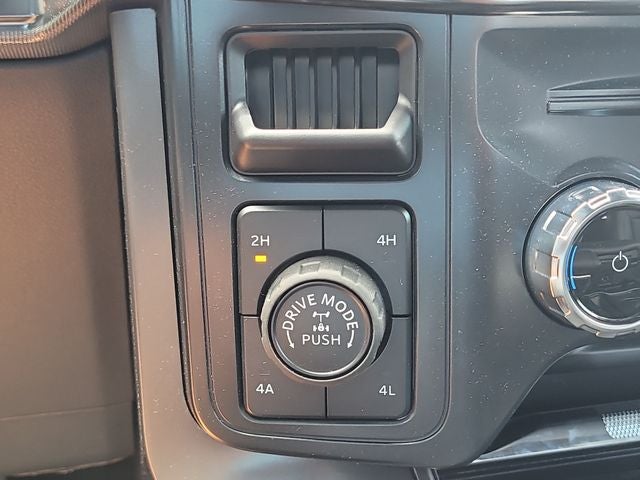 2026 Ford F-150 Lariat 4WD SUPERCREW