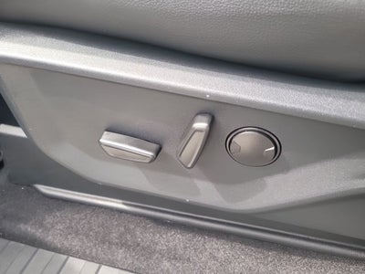 2026 Ford F-150 Lariat 4WD SUPERCREW