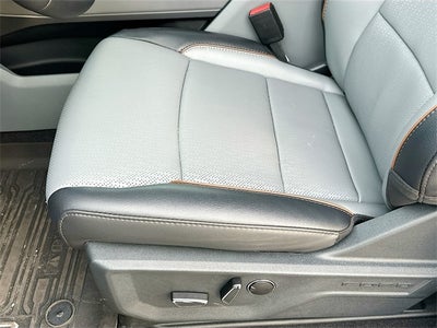 2025 Ford F-150 Lariat 4WD SUPERCREW